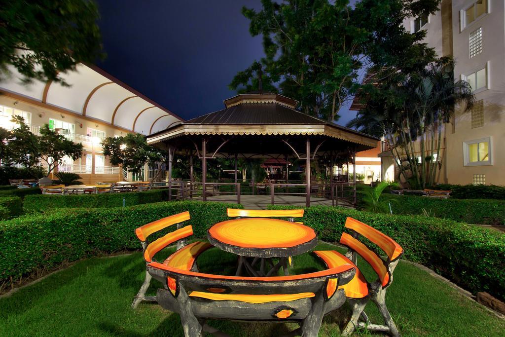D Varee Xpress Hillside Hua Hin Petchaburi Esterno foto