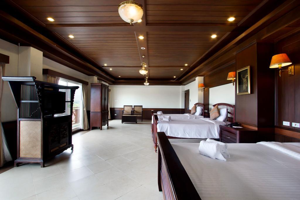 D Varee Xpress Hillside Hua Hin Petchaburi Esterno foto